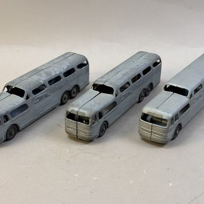 Sale Photo Thumbnail #25: Lot 3 Greyhound Line Scenicruiser Metal Bus Buses