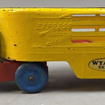 Sale Photo Thumbnail #56: Vtg Wyandotte Express Toys Steel Bulletin Nose Truck Trailer