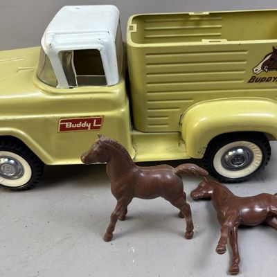 Sale Photo Thumbnail #100: Buddy L Ranch Pressed Steel Horse Trailer Truck