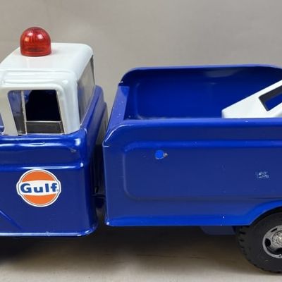 Sale Photo Thumbnail #99: Buddy L Pressed Steel Tow Truck Gulf Oil Wrecker w/ Crane