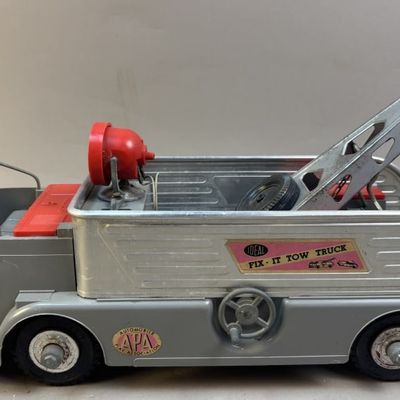 Sale Photo Thumbnail #65: Vintage 1950s Ideal Fix-It Tow Truck w/ Floor Jack