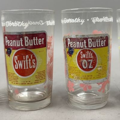 Sale Photo Thumbnail #262: Lot of 4 Swift's Wizard of Oz Glasses