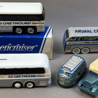 Sale Photo Thumbnail #27: NOS Lot 6 Greyhound Americruiser Avon Crackers Bus