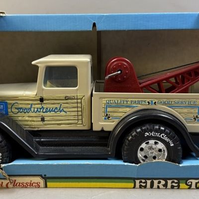 Sale Photo Thumbnail #36: GM Parts Goodwrench Nylint Fire Truck NOS 3035