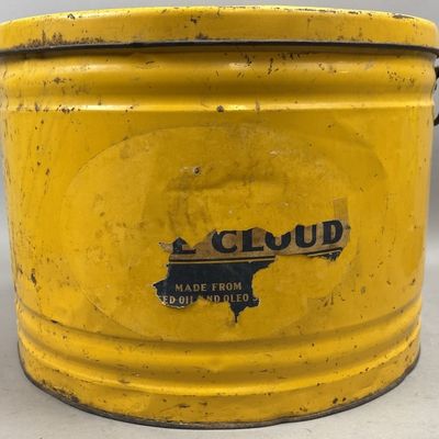 Sale Photo Thumbnail #301: Armour's White Cloud Side Handle Tin