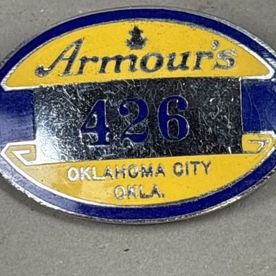 Sale Photo Thumbnail #355: Armour's 426 Oklahoma City, OK Employee Badge