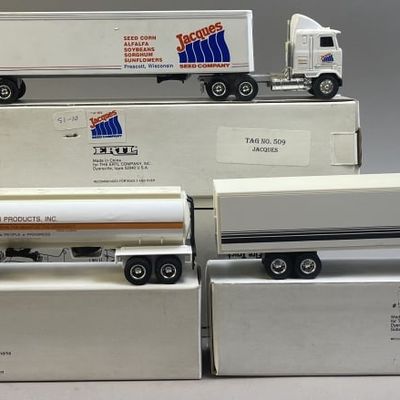 Sale Photo Thumbnail #173: 3 Ertl Die-Cast Semi & Tanker Truck Models 1/34