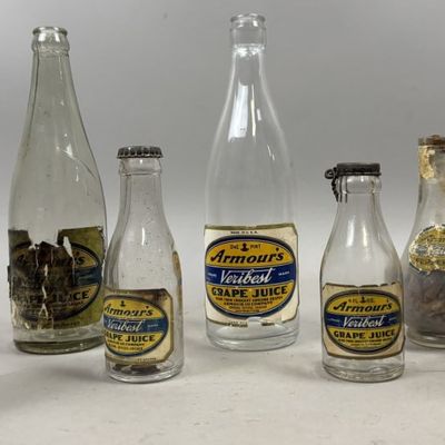 Sale Photo Thumbnail #332: Lot of 7 Armour's Glass Bottles