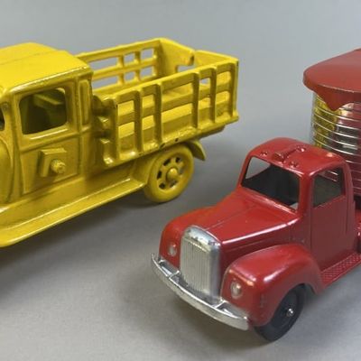 Sale Photo Thumbnail #140: Cast Iron Stake Truck & GE Tootsie Toy Truck