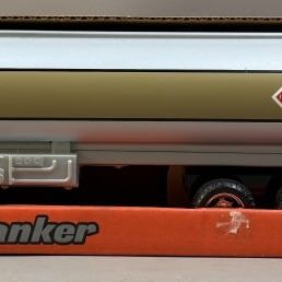 Sale Photo Thumbnail #35: Ertl Conoco Gasoline Truck Tanker #3163 NOS w/ Box
