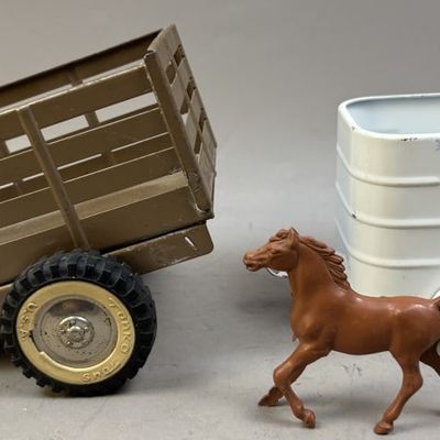 Sale Photo Thumbnail #117: Pair Tonka Toys Metal Farm Cattle Stake Trailers