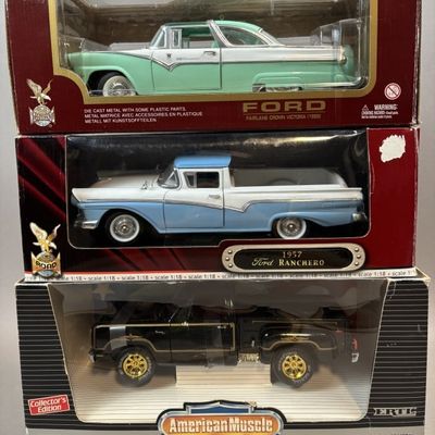 Sale Photo Thumbnail #190: 3 Die Cast Metal 1955, 57 & 78 Classic Car/Trucks