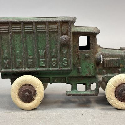 Sale Photo Thumbnail #212: Railway Express Metal Truck