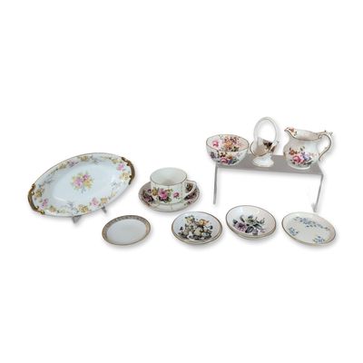Sale Photo Thumbnail #132: 12pc Royal Crown Derby, Rosenthal and more Bone China Set