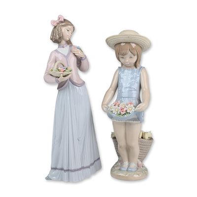 Sale Photo Thumbnail #318: 2pc Lladro Porcelain Figurines, My Flowers 01001284 & Innocence in Bloom 01007644