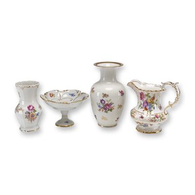 Sale Photo Thumbnail #433: 4pc Porcelain Tableware, Including Hammersley, Reichenbach, Weimar