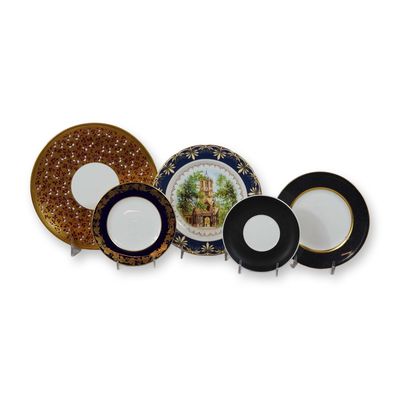 Sale Photo Thumbnail #404: A Set of Five Wedgwood Bone China Plates