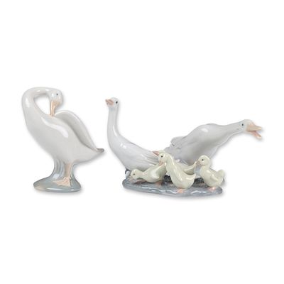 Sale Photo Thumbnail #165: 3pc Lladro Glazed Porcelain Ducks and Ducklings Figurines