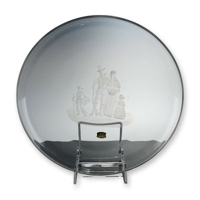 Sale Photo Thumbnail #378: Val Saint Lambert Americana Collection Crystal Cabinet Plate, Pilgrim Family