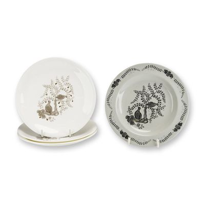 Sale Photo Thumbnail #420: 4pc Wedgwood Partridge in a Pear Tree Ceramic Plates