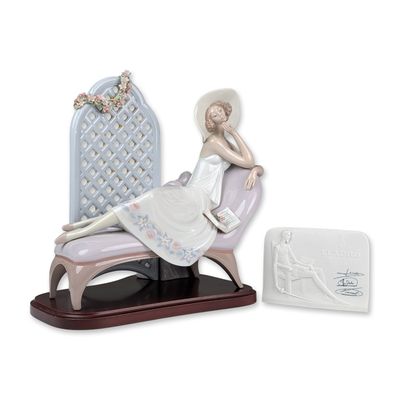 Sale Photo Thumbnail #19: 2pc Lladro Porcelain Figurines, Garden of Dreams 01007634 with Base and CS Plaque
