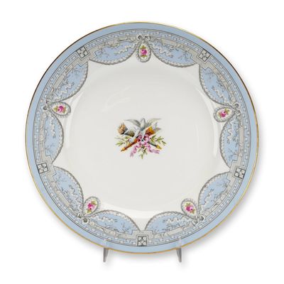 Sale Photo Thumbnail #405: Wedgwood Bone China Cabinet Plate