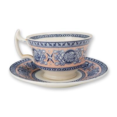 Sale Photo Thumbnail #410: 2pc Wedgwood Lindisfarne Pattern Teacup and Saucer