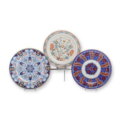 Sale Photo Thumbnail #397: 3pc Wedgwood Earthenware Plates, Including Etruria