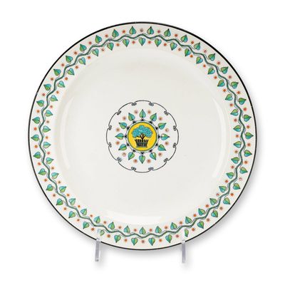 Sale Photo Thumbnail #245: Wedgwood Dartmouth Pattern Earthenware Plate AL 6865