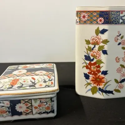 Old Imari Japan Porcelain Vase & Decorative Box 2 Pc Floral Design