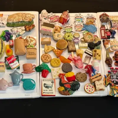 Large Collection of Vintage & Retro Souvenir Refrigerator Magnets – Food, Travel & International