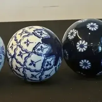 Set of 6 Blue & White Decorative Ceramic Balls – Assorted Floral Patterns