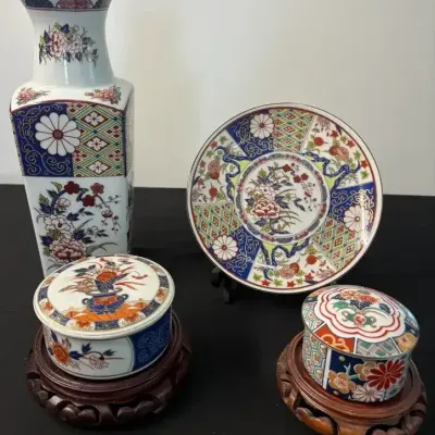 4 Pc Japanese Imari Porcelain Collection – Vase, 6” Plate & 2 Covered Boxes