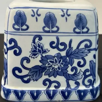 Lillian Vernon Blue & White Floral Tissue Box Cover – Made in China