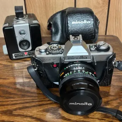 Vintage Minolta XG7 & Brownie Hawkeye Cameras
