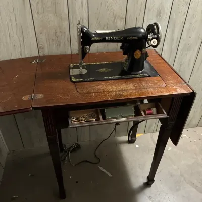 Singer AB006030 Table Sewing Machine 