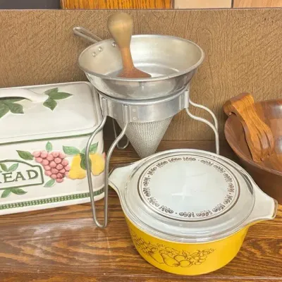 Yellow Pyrex w/ Lid, Burl Walnut Wood Salad Bowl, Ceramic Bread Box Made In Portugal, Vtg Chinois