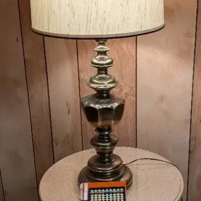 Vintage mid-century Brass Table Lamp, 3 Legged Round Accent Table, Abacus