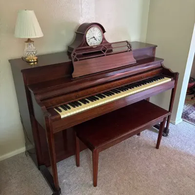 Kimball Spinet Piano On Wheels & Bench, Waterford Lamp & Howard Miller Mantel Clock