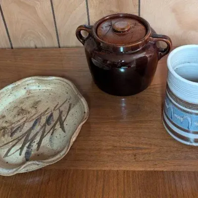 Hand Thrown Speckled Stone Ware, Handcrafted Stoneware, Brown Ceramic Bean Pot (Lid Cracked)