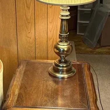 Side Table & Brass Lamp 