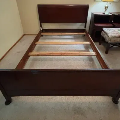 Full Size Wooden Bedframe