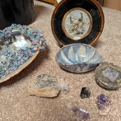 Small Dish Made In Italy, Decorative Plate, Geode, Rocks, Crystals