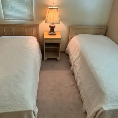 Blond Wood Twin Beds On Wheels w/ Nightstand & Marble Lamp