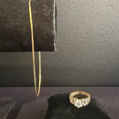 18K Gold Bracelet & 14K Gold CZ Stone Ring - 6.55g Total Weight 