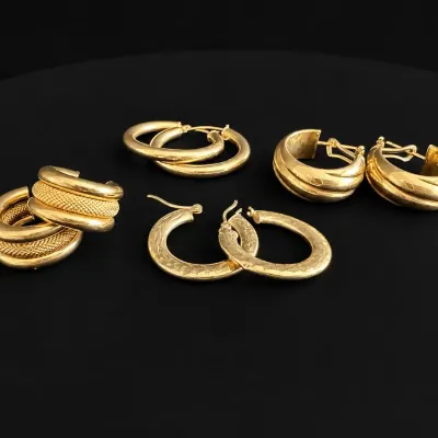9.65g - Four Pairs of 14K & 18K Gold Hoop Earrings