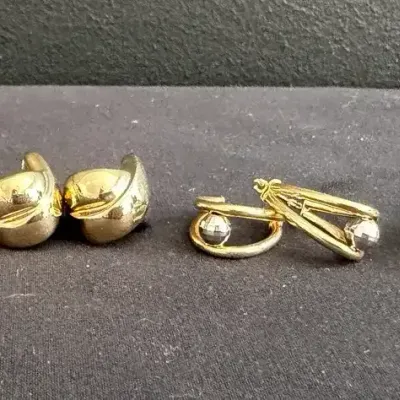7.69g -Four Pairs of 14K Gold Hoop Earrings 