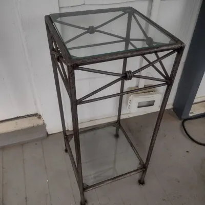 Sale Photo Thumbnail #413: Metal Frame Glass Top Patio Plant Table