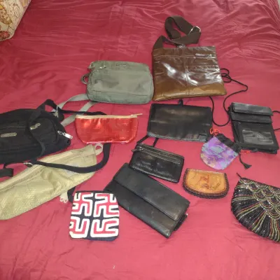 Sale Photo Thumbnail #958: Collection of Small Handbags and Purses.  Items are in used condition and may have wear and be in need of cleaning.