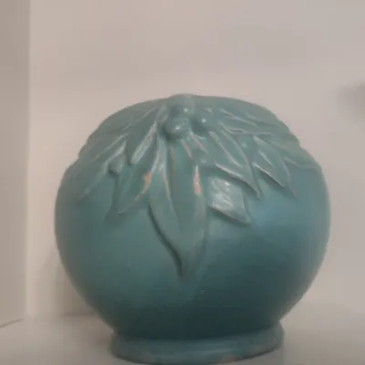 Sale Photo Thumbnail #92: Vintage McCoy Berry and Leaf Round Vase